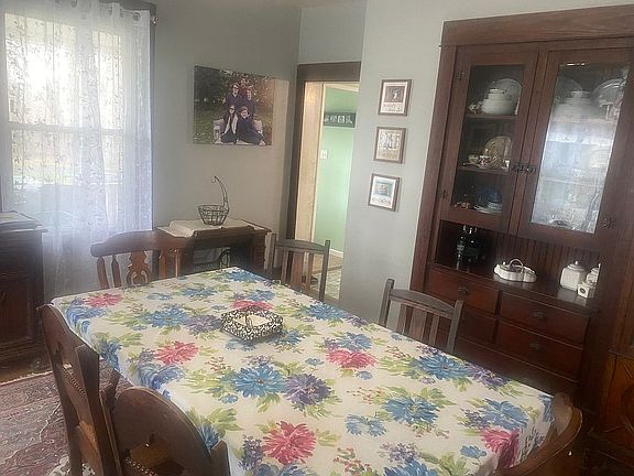 5th image of 311 Allenby St