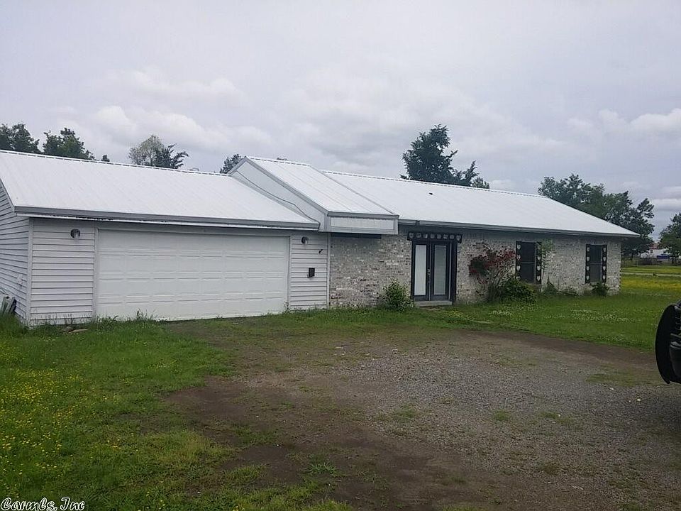 1st image of 320 Beryl Rd