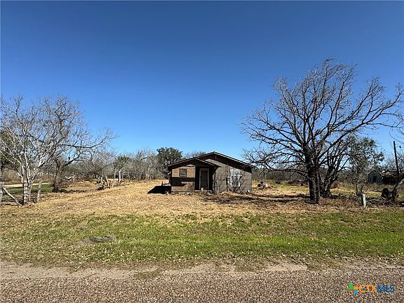 5th image of 2170 E Fannin St