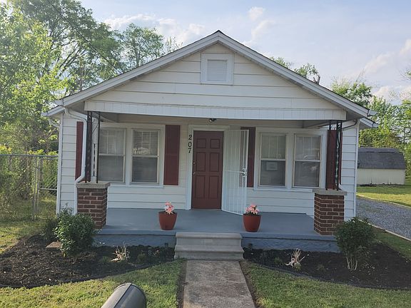 2nd image of 207 28th St