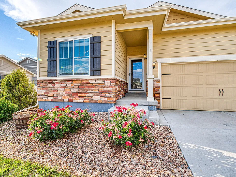 5587 Tumbleweed Ave