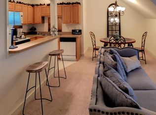 104 Dry Mill Rd SW UNIT 302, Leesburg, VA 20175