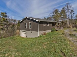 20 Chambers Dr #10, Weaverville, NC 28787