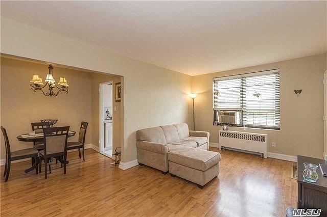 1st image of 6967 Park Dr E