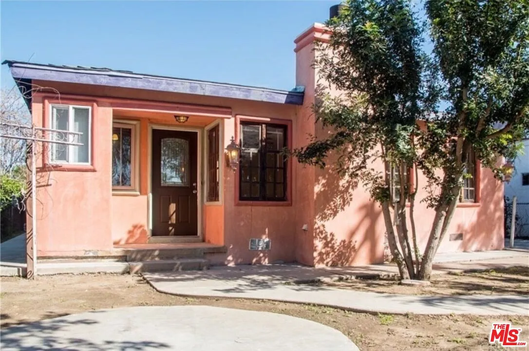 4 bed, 2.0 bath, 1650 sqft, $4,275 — Photo 1