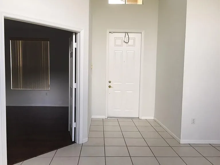 5414 NW 48th St — Photo 21