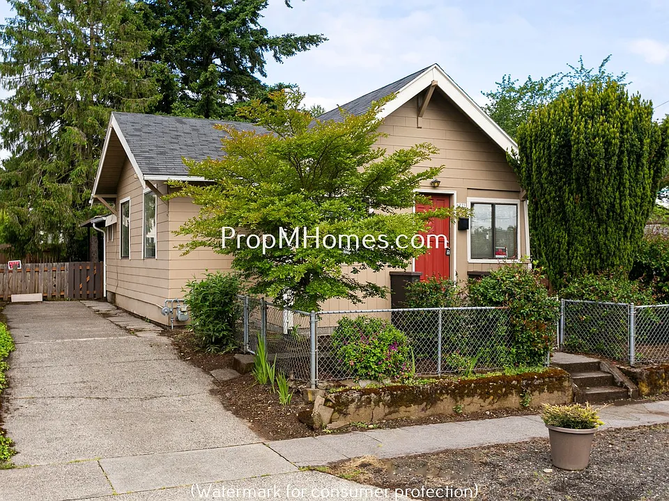 6721 SE 84th Ave