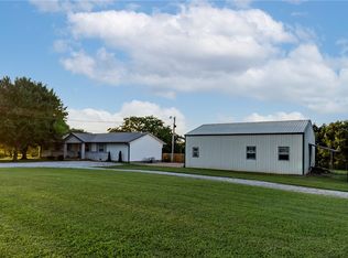 11286 SW Campbell Rd, Fayetteville, AR 72701