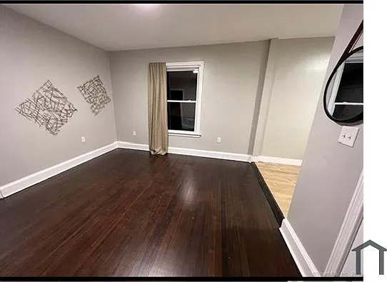 4 bed, 3285 sqft, $2,200 — Photo 4