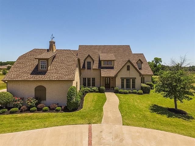 1st image of 1005 Estate Dr