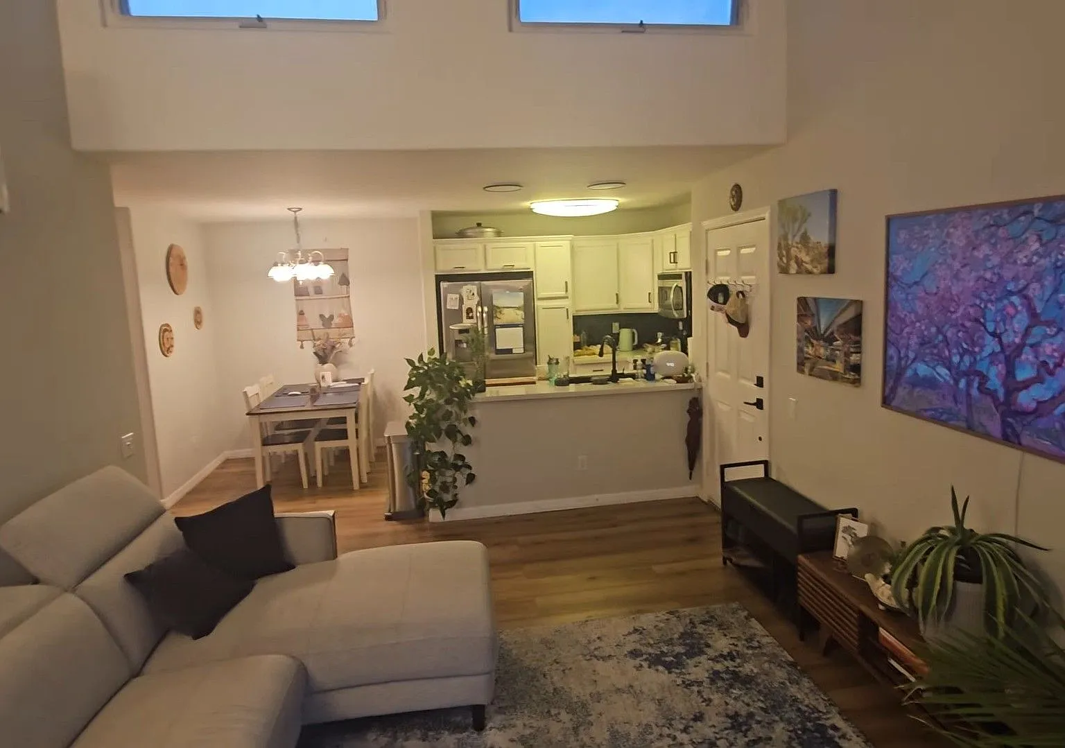 Stylish Clairemont Condo with Resort-Style Amenities — Photo 3