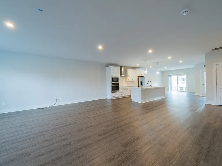 2707 Acadia Dr #B — Photo 3