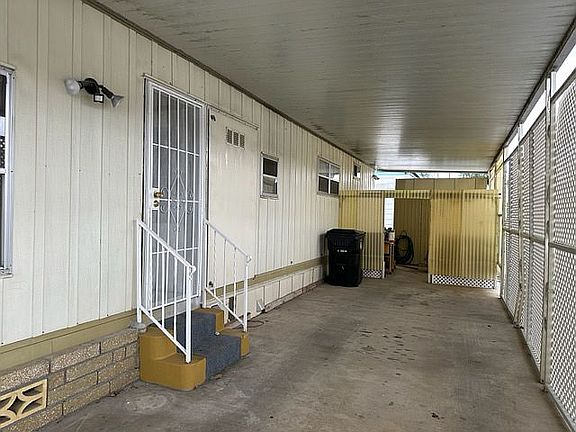 4th image of 601 N Kirby St Space 61