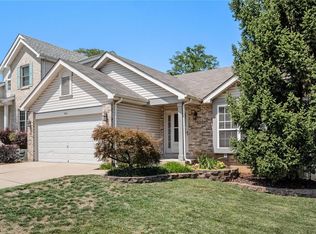 924 Oak Knoll Manor Dr, Saint Louis, MO