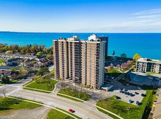 The Bayliner, Hamilton, ON L8E 3W6