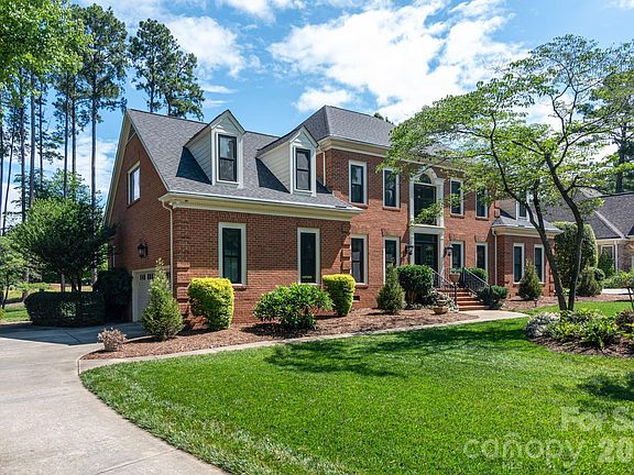2nd image of 19223 Stableford Ln