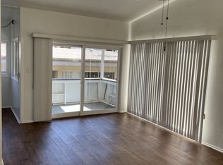 1147 Hacienda Pl #9, West Hollywood, CA 90069