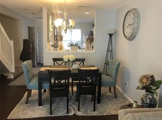 9004 Four Mile Creek Rd, Charlotte, NC 28277