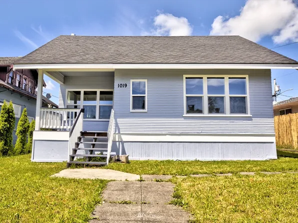 1019 Duryea Street, Raymond, WA 98577