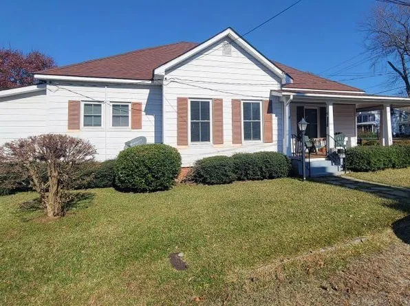 306 Division St, Norlina, NC 27563