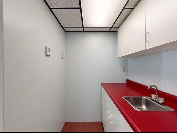 4th image of 318 W 29th St #1