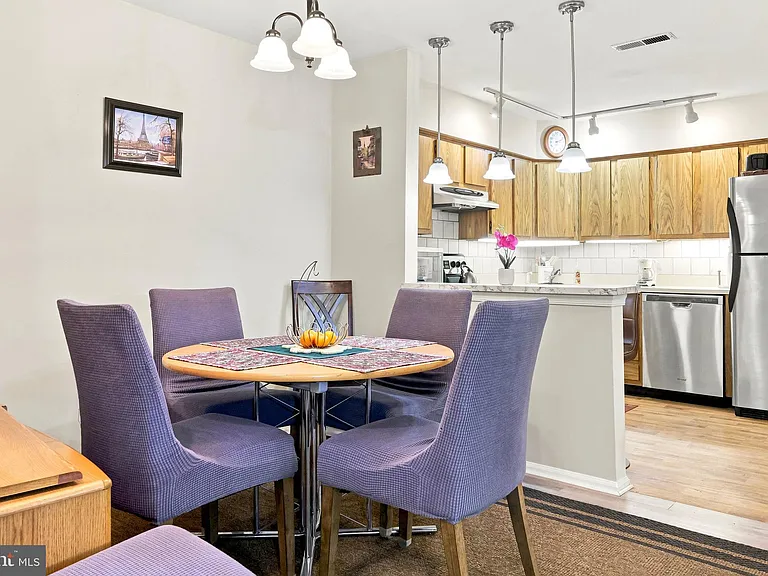 53 W Bluebell Ln #A — Photo 7