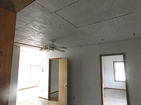 2nd image of 5784 East Dr #29