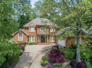 2340 Steeple Chase Ln, Roswell, GA 30076