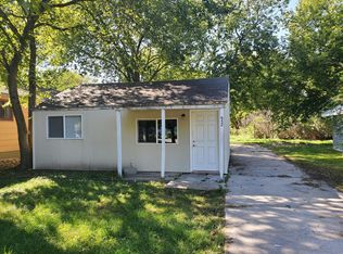 952 S Sycamore St, Grand Island, NE 68801