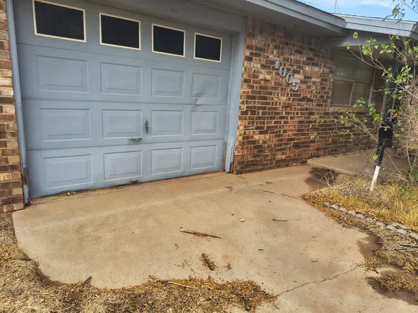 1005 E Lons St, Brownfield, TX 79316