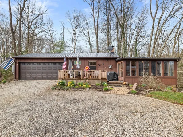 558 W Shore Dr, Lucas, OH 44843