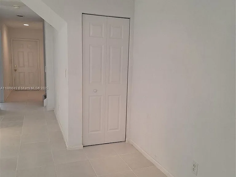 6621 Winfield Blvd #1 — Photo 9