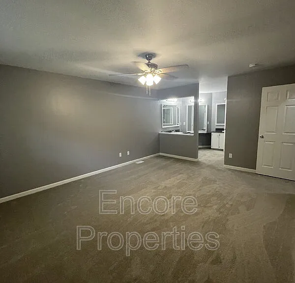 211 Indigo Dr — Photo 11