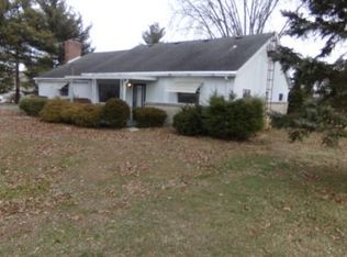 10501 Petersburg Rd, Evansville, IN 47725