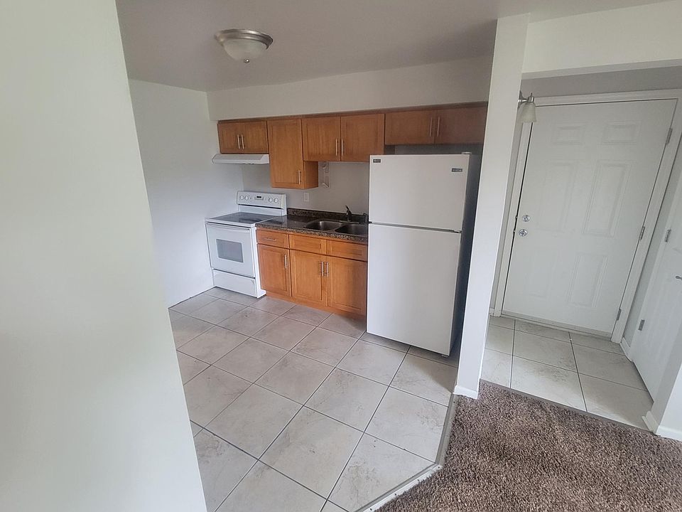 1st image of 2109 E Rand St APT 1B