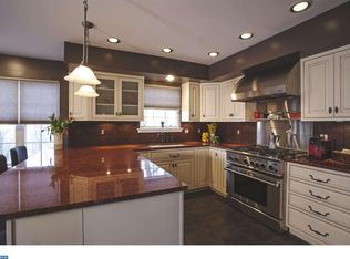 6023 Indian Woods Ln, Collegeville, PA 19426