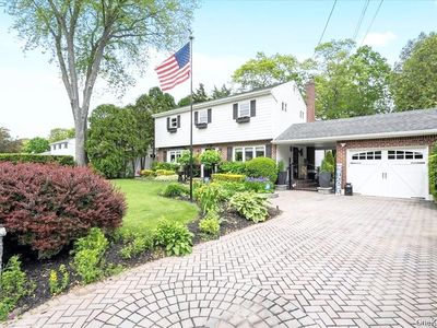 27 Bieselin Road, Bellport, NY, 11713