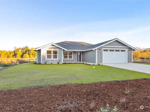 708 E 4th Street, Nooksack, WA 98276