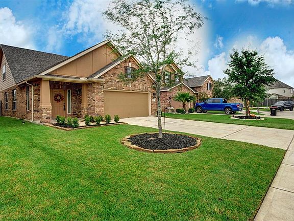 2nd image of 8127 Heartbrook Field Ln