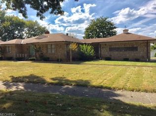 6752 Oakwood Rd, Parma Heights, OH 44130