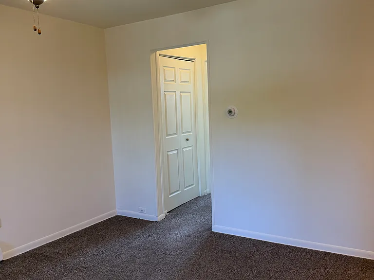 632 E North Broadway St — Photo 7