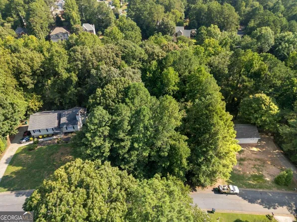 917 Little River Ln, Woodstock, GA 30189