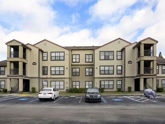 5th image of 1911 Brandon Crossing Cir #2008-302