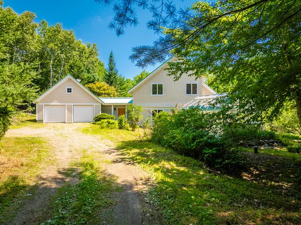 37 Martin Corner Road, Lincolnville, ME 04850