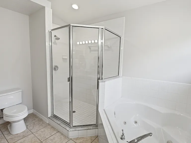 2368 Sweetwater Blvd — Photo 20