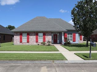 4 Coventry Cir, Houma, LA 70364