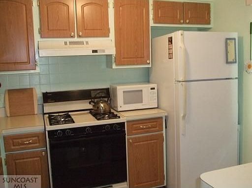 5th image of 2998 Mission Dr E