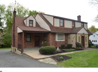 10815 Knights Rd, Philadelphia, PA 19154