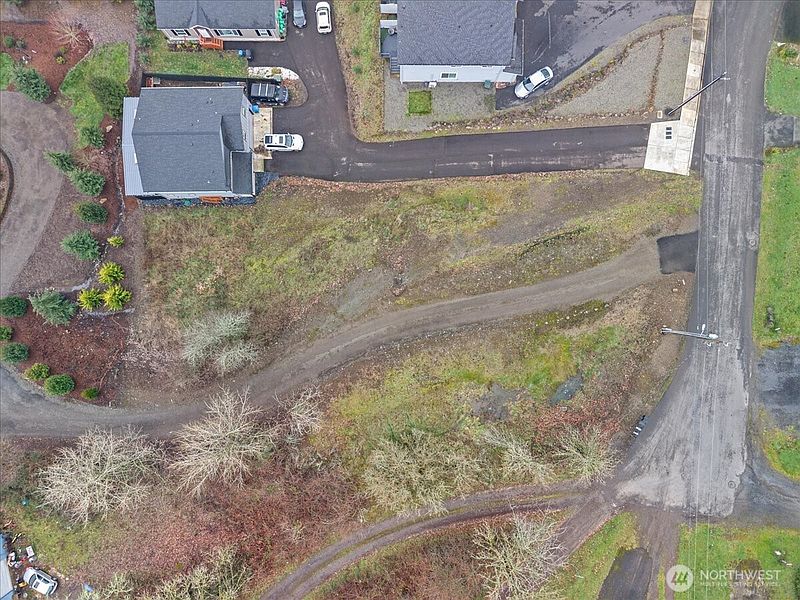 4th image of 1173 Birch Street