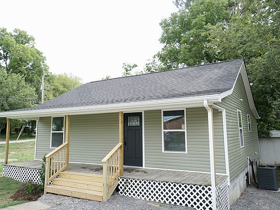 2nd image of 220 S Dillon St